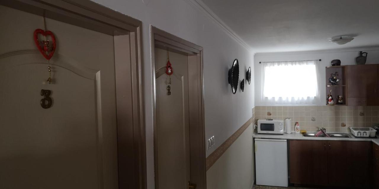 Szabó Vendégház Villány Esterno foto